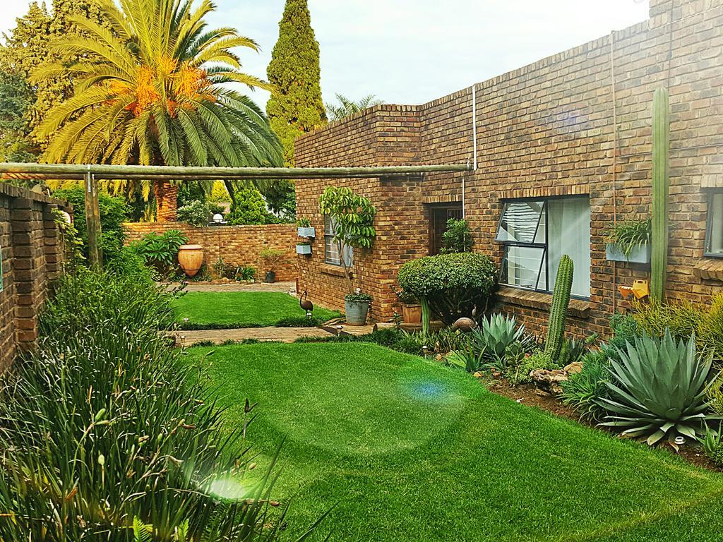 Midrand Guesthouse - Tasa Exterior photo
